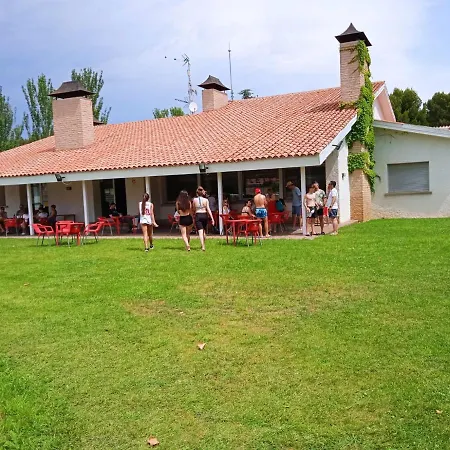 Kemp Bungalows Zaragoza Camping *