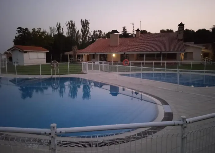 Bungalows Zaragoza Camping Kemping *